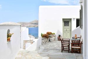 Hara Studios and Apartments Paros Greece