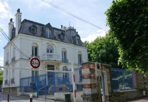 VILLA CAMILLE - Proche Paris & Disneyland