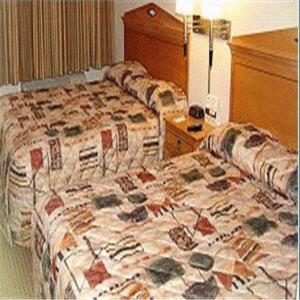 Double Room with Two Double Beds room in Civic Center Inn