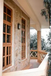 The Paradise In Kilimanjaro - Same