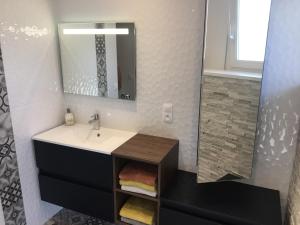 Appartements GITE FLEURS DE VIGNES : photos des chambres