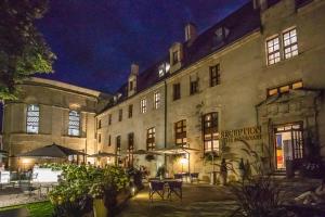 Hotels Hotel De Bourbon Grand Hotel Mercure Bourges : photos des chambres