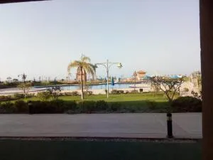 Apartments water front with Sea View in Porto Sokhna Families Only - 艾因苏赫纳