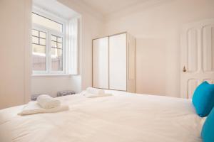 Peaceful Living - Heart of the City by LovelyStay