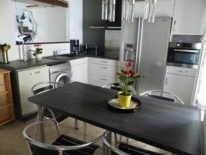 Cottage de Lys - vue sur la Cité médiévale