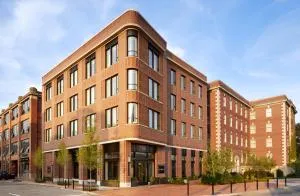 The Whitney Hotel Boston - Somerville