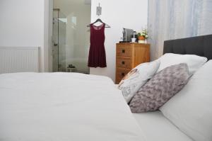Standard Double or Twin Room room in Six! Eat Work Sleep