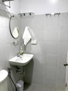 Cozy and Full Service Condo at the Heart of Bacolod