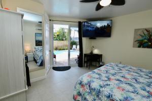 Deluxe King Room room in Fantasy Island Inn Caters to Men