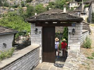 Mousafir Ontas Zagori Greece