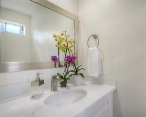 Moon River Suites #5