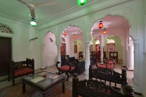 Rawla Mrignayani Palace
