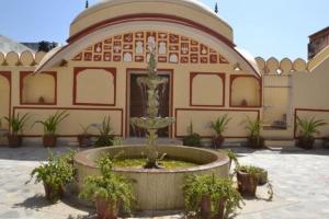 Rawla Mrignayani Palace