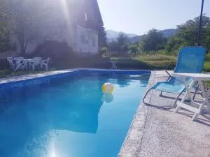 Turistički kompleks - MONTANA - 福查