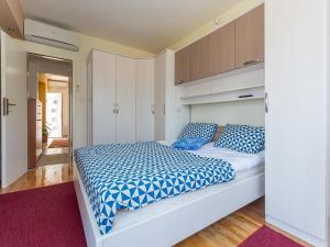 Romantic apartments Marko for 2 with pool and grill