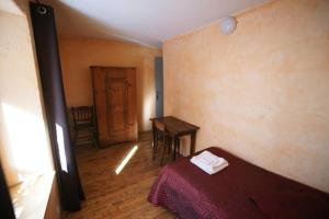 Maisons de vacances Chez Jean Pierre - Room 1pers in a 17th century house - n 6 : photos des chambres