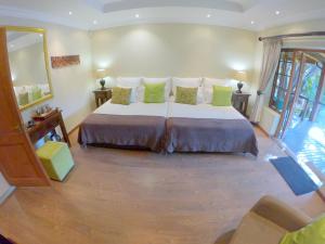 Tuskers Bush Lodge B&B