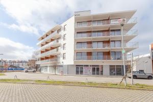 Apartment Flamingo 27 by Noclegi Renters