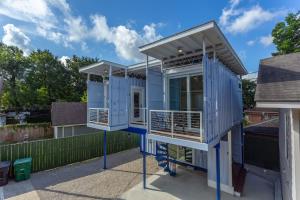 East Downtown Mico-luxe Container living pod #8