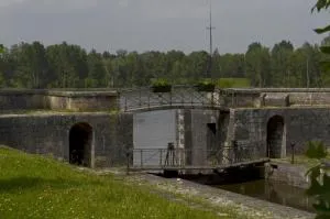 Chambre d'hôtes face à Briare - Batilly-en-Puisaye