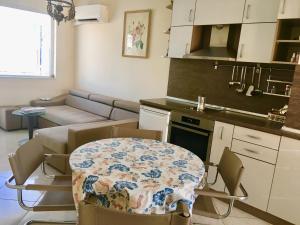 Lecti Sunflats Dobri