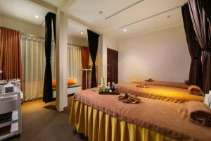 Hanoi Center Silk Premium Hotel & Spa & Travel
