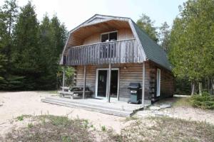 Dominion Bay Cottages - West Cottage