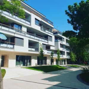Tiara Apartment at the Lake
