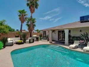Kierland Villa · North Scottsdale Home w/Pool~Walk to Kierland Area - Windsong