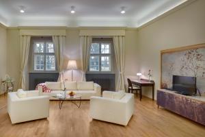 Grand Luxury Suite room in Chateau Herálec Boutique Hotel & Spa by L'Occitane