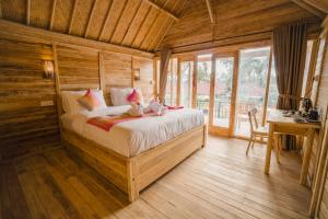 Phòng Giường Đôi Có Ban Công (Double Room with Balcony)