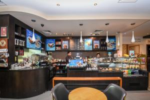 Premier Inn Dubai Investments Park - An Emirates Group Company