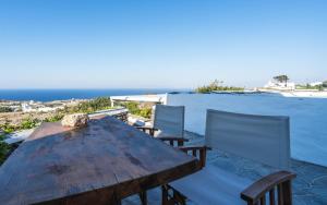 Windmill Arades suite Sifnos Greece