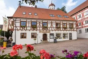 Hotel-Restaurant Straussen - Wemding
