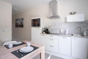 Santvort Luxury Apartment with Private Parking
