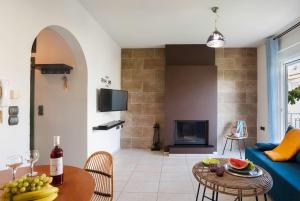 Holiday Nest & parking