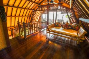 Villa Payung - Wooden House