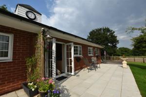 Little Rushbrook Cottages