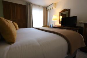 Hotels Hotel Des Tuileries : photos des chambres