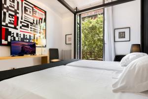 Double or Twin Room with Balcony room in Hotel Market