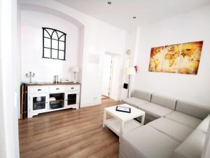 FRITZ by ROCKCHAIR Apartments l SUPERHOST Status l 3 Bedrooms Boxspringbeds 2 Bathrooms 2 Kitchen - Cozy Family & Business Flair welcomes you!