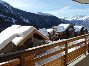 Chalets Chalet du Verney : Appartement 3 Chambres