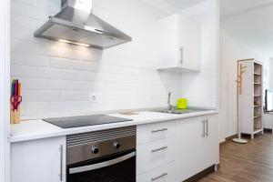 Home2Book Family Apartment with Pool Las Américas