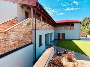 Penzion Vinařství Fabikovič - 3hvězdičkové hotely ve městě Velké Bílovice