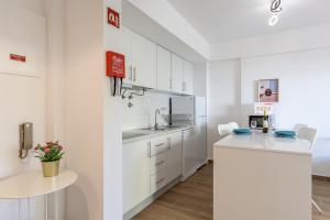 FLH Vilamoura Cozy Flat with Balcony