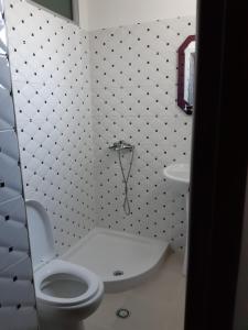 Guest House Xhuljon