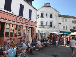 Appartements Neuf et haut de gamme au coeur du Pouliguen boutiques port et plage a pied : photos des chambres