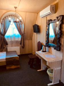 Готельно-ресторанний комплекс «Галицький замок»