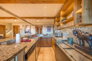 Skislope-Tahoe Villa