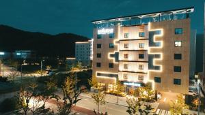 Instar Tourist Hotel